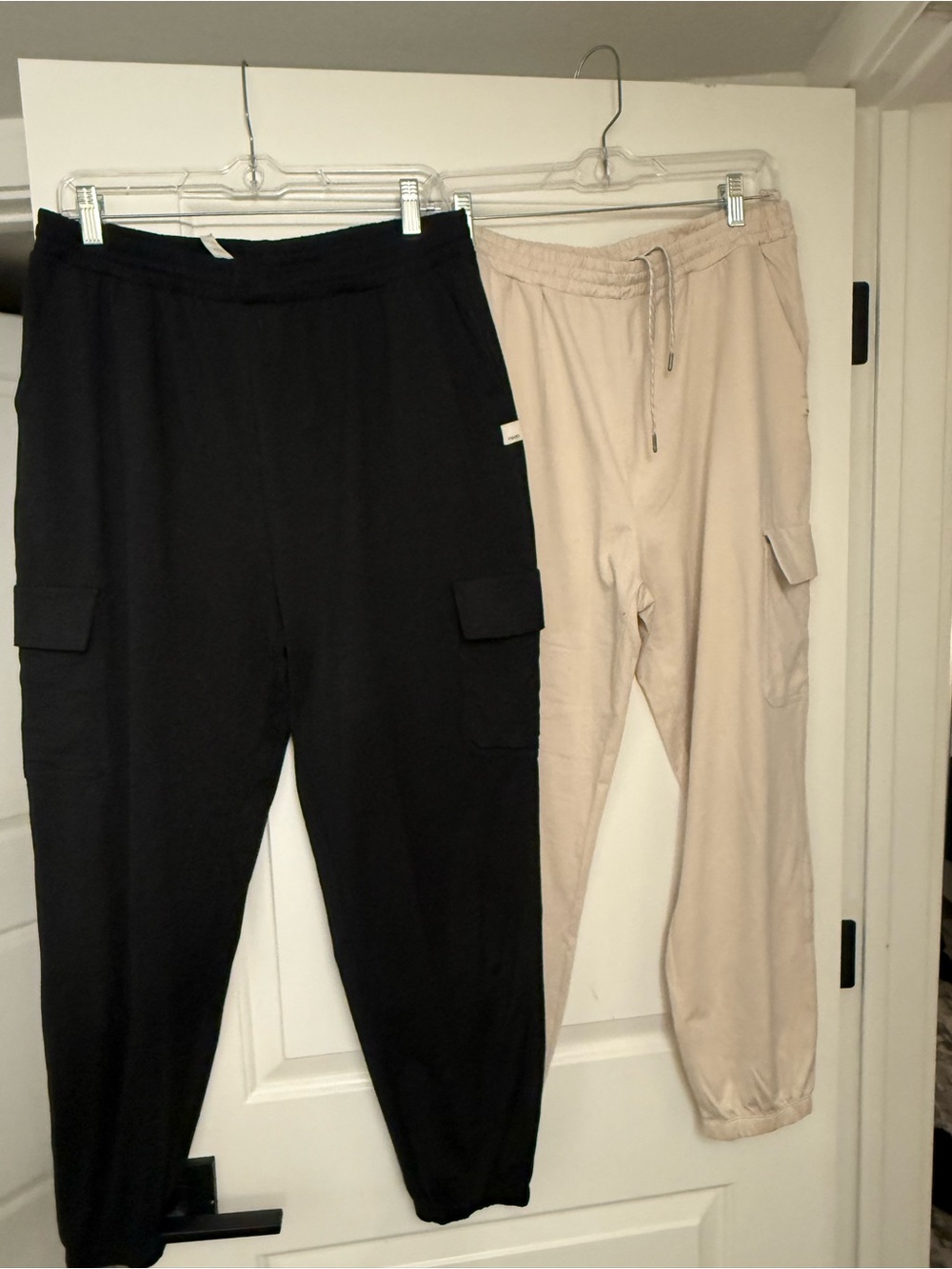 2 Pairs Vuori Perfomance Jogger